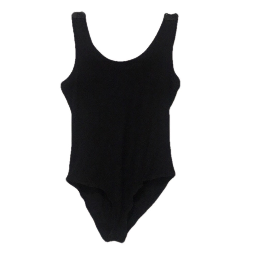 🎈Ribbed black bodysuit